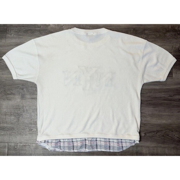 New York News T Shirt Size Large White Vintage Made In Hong Kong Embroidered - Picture 6 of 6